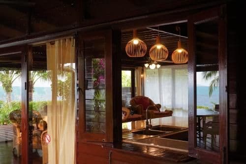 Villa - Beach Front