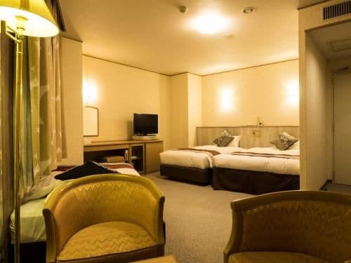 Deluxe Family Room (4 adults) - Non-Smoking