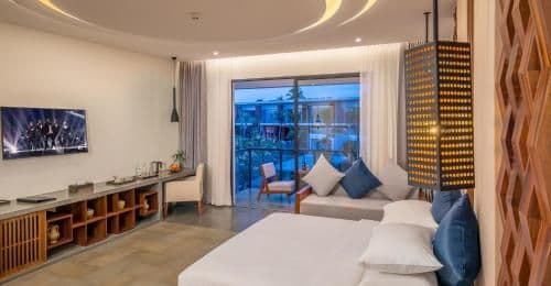 Junior Suite Double Pool View