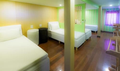 Standard Quadruple Room with Shared Bathroom