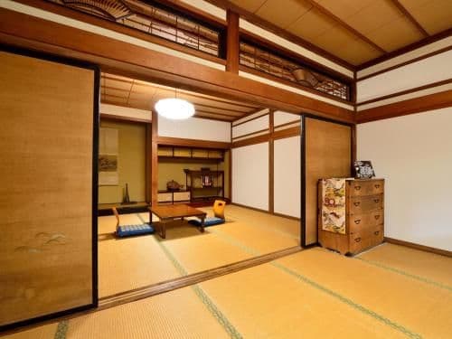 Deluxe Japanese-Style Room