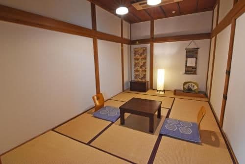 Deluxe Japanese-Style Room