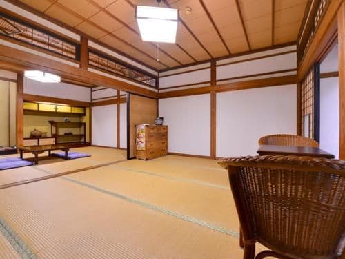 Deluxe Japanese-Style Room