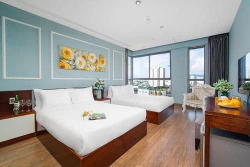 Family Room with Side Sea View