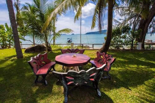 Villa - Beach Front