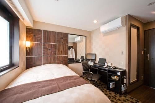 Single Room - Non-Smoking