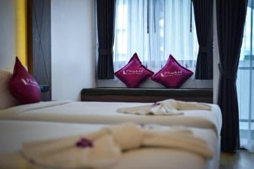 Deluxe Twin Room with Balcony