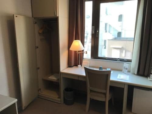 Single Room - Non-Smoking