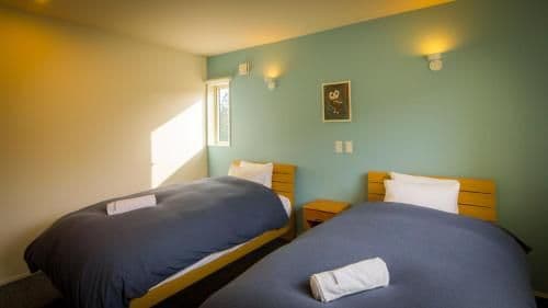 Three-Bedroom Chalet (Hillside Apartments)