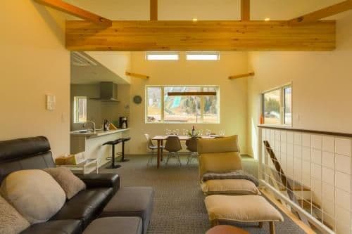 Three-Bedroom Chalet (Hillside Apartments)