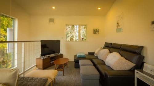 Three-Bedroom Chalet (Hillside Apartments)