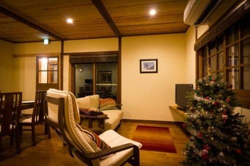 Two-Bedroom Chalet (Larch Peak Chalet) 828-192 Hokujō