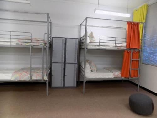 Bed in 6-Bed Mixed Dormitory Room with Shared Bathroom