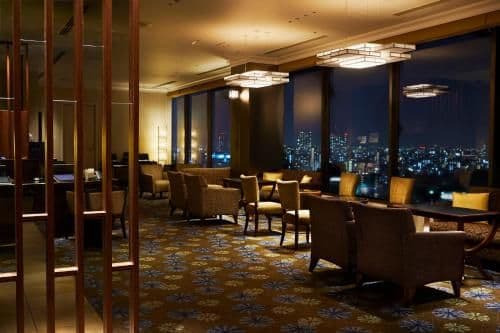 Suite with Complimentary Breakfast - Executive Floor - Non-Smoking