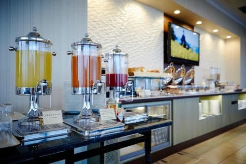 Suite with Complimentary Breakfast - Executive Floor - Non-Smoking