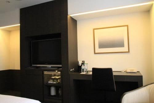 Deluxe King Room - Non-Smoking