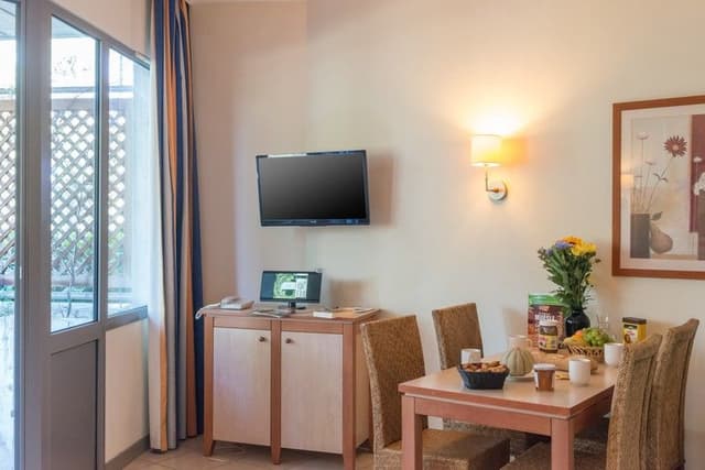 APARTMENT CAPACITY 4