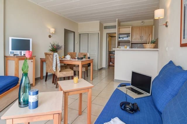 APARTMENT CAPACITY 7