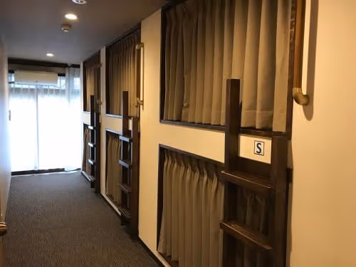 Single Bed in Deluxe Dormitory Room