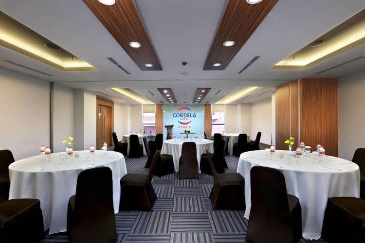 โรงแรมคอร์เดลา เซเนน โรงแรมคอร์เดลา เซเนน