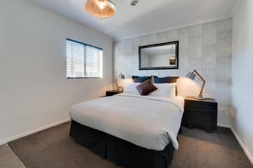 Queen Room with Private Ensuite