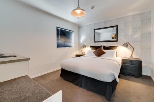 Queen Room with Private Ensuite