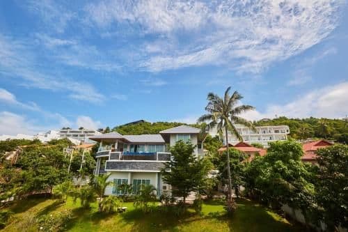 Villa with Sea View