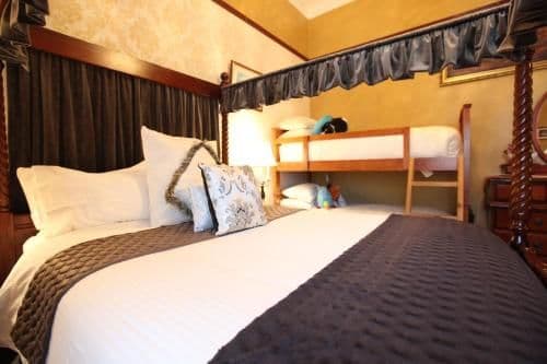 Deluxe Family Suite