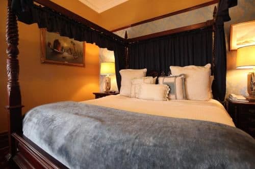Premium King Suite