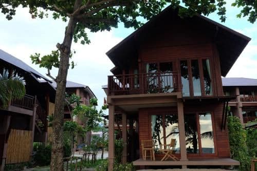 One-Bedroom Villa with Beach front