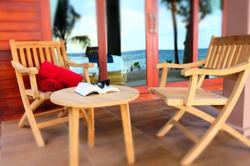 One-Bedroom Villa with Beach front
