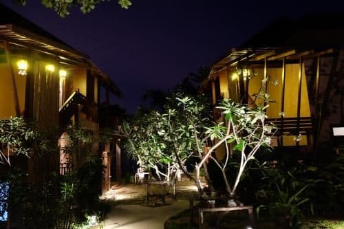 One-Bedroom Villa with Beach front