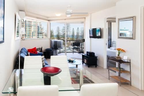 Deluxe One-Bedroom Apartment