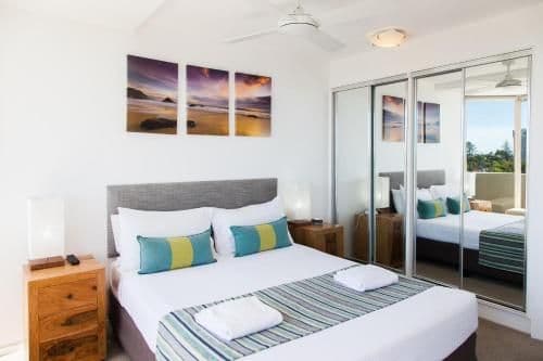 Deluxe One-Bedroom Apartment