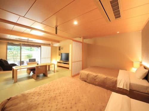 Japanese Style Room with Open-Air Bath