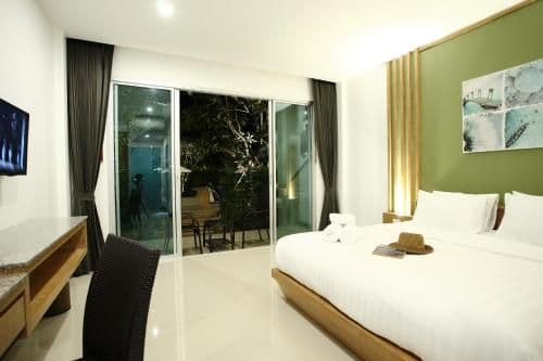 Room with Garden View