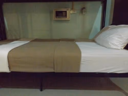Bunk Bed in Mixed Dormitory Room