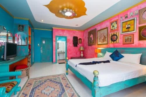 Deluxe Double Room with Partial Sea View