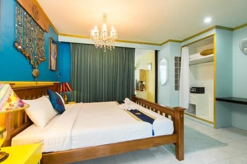 One Bedroom Apartment with Sea View