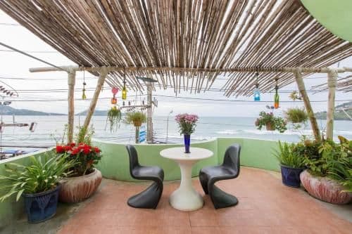 One Bedroom Apartment with Sea View