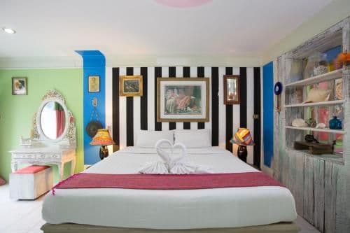 One Bedroom Apartment with Sea View