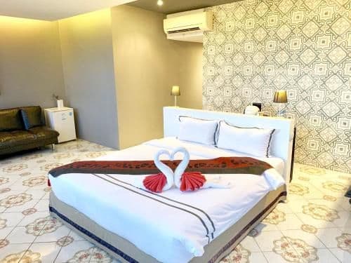 Deluxe Family Room