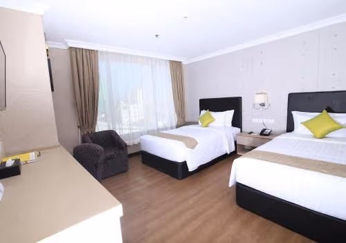 Triple Room with City View
