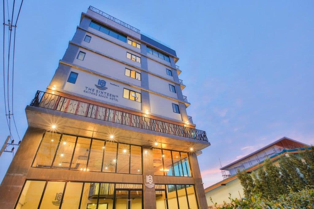 The Sixteenth Naiyang Beach Hotel