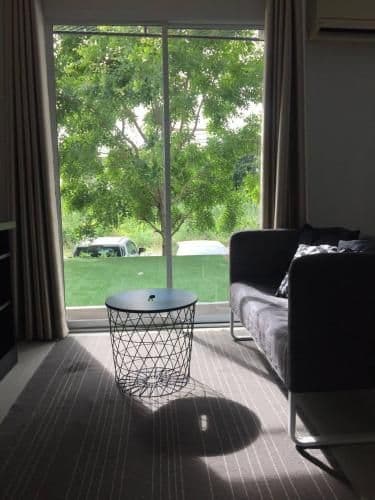 Apartment with Pool View