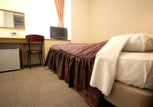 Small Double Room - Smoking