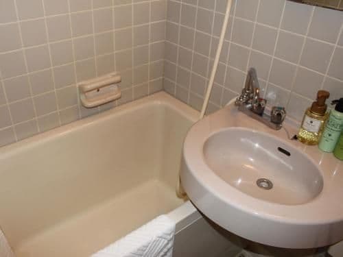 Small Double Room - Smoking