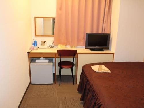 Small Double Room - Smoking