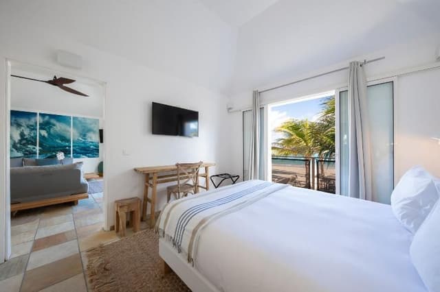 SUITE BEACH FRONT
