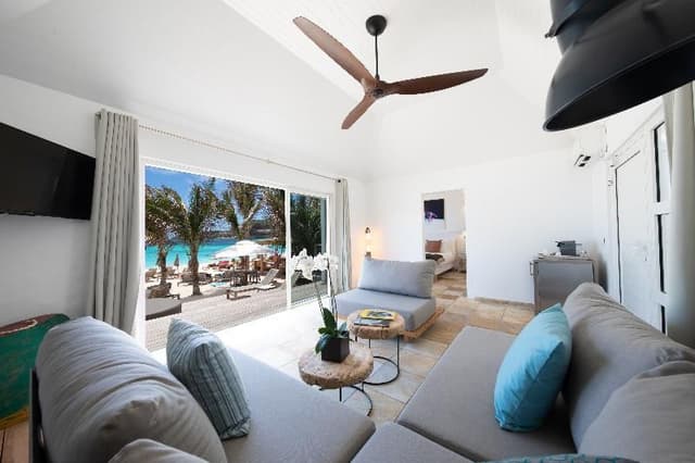 VILLA BEACH FRONT TWO BEDROOMS